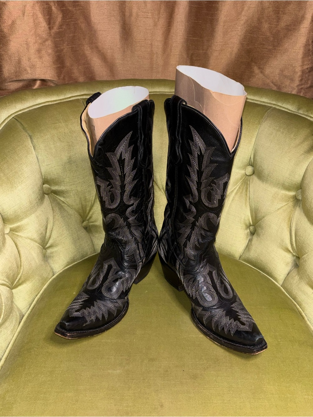 Rare Women's Corral Black Saddle Embroidered G1911 Cowboy Boot 8M